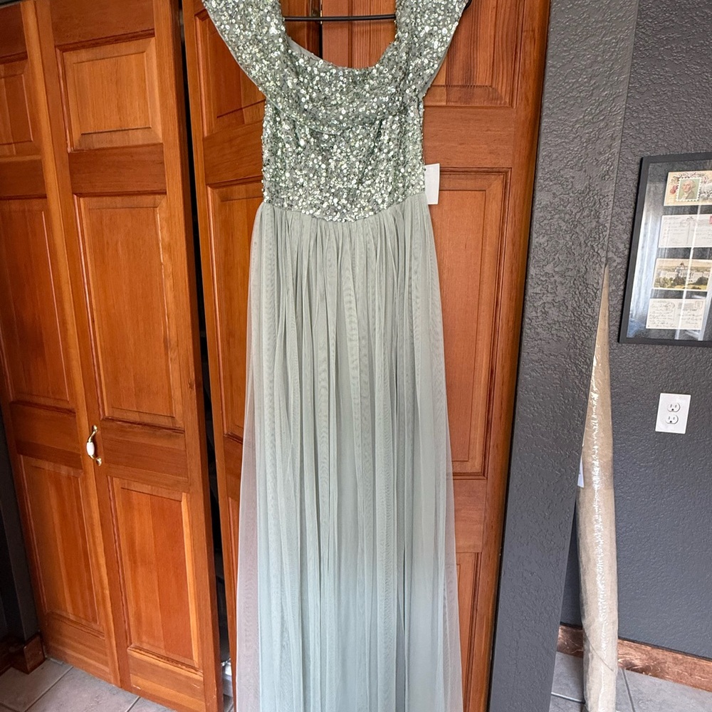 Elegant Green Sequin Gown